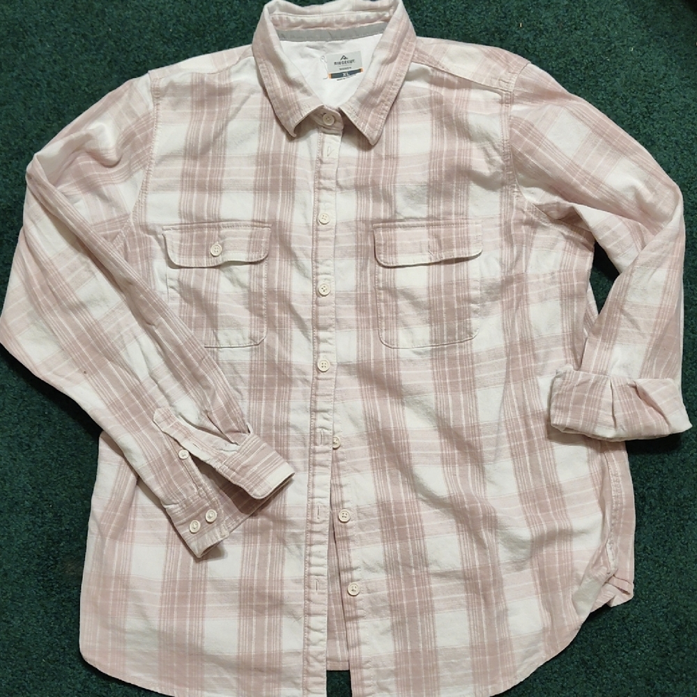 5 For $25 🔥 Women's Pink Plaid Shirt